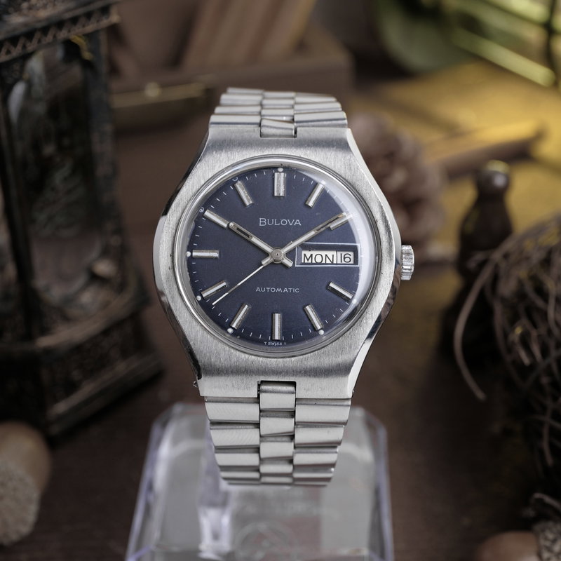 Bulova Bulova - Automatic - No reserve price - 7082-3 - Men - 1975 vintage watch - image 2