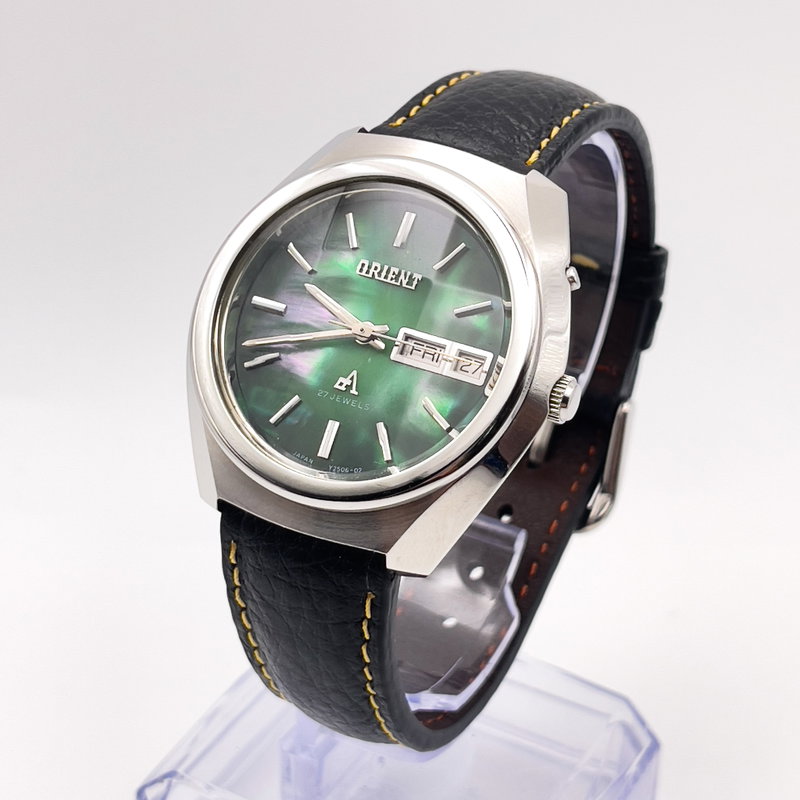Orient Orient - Chrono Ace "Vivid Green Sunburst" 放光 – Hōkō – Emitted Light - No reserve price - Men - 1970-1979  vintage watch - image 1