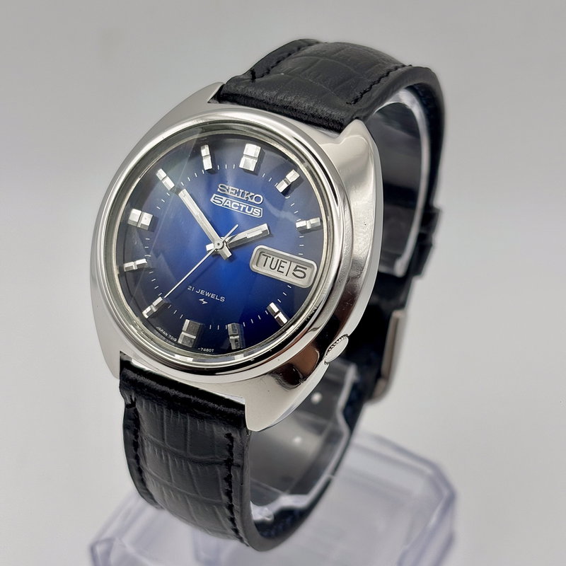Seiko Seiko - Actus "Blue Sunburst" [Near-Mint] 光跡 (Kōseki) – Trace of Light - No Reserve Price - 7019-7350 - Men - 1975 vintage watch - image 1