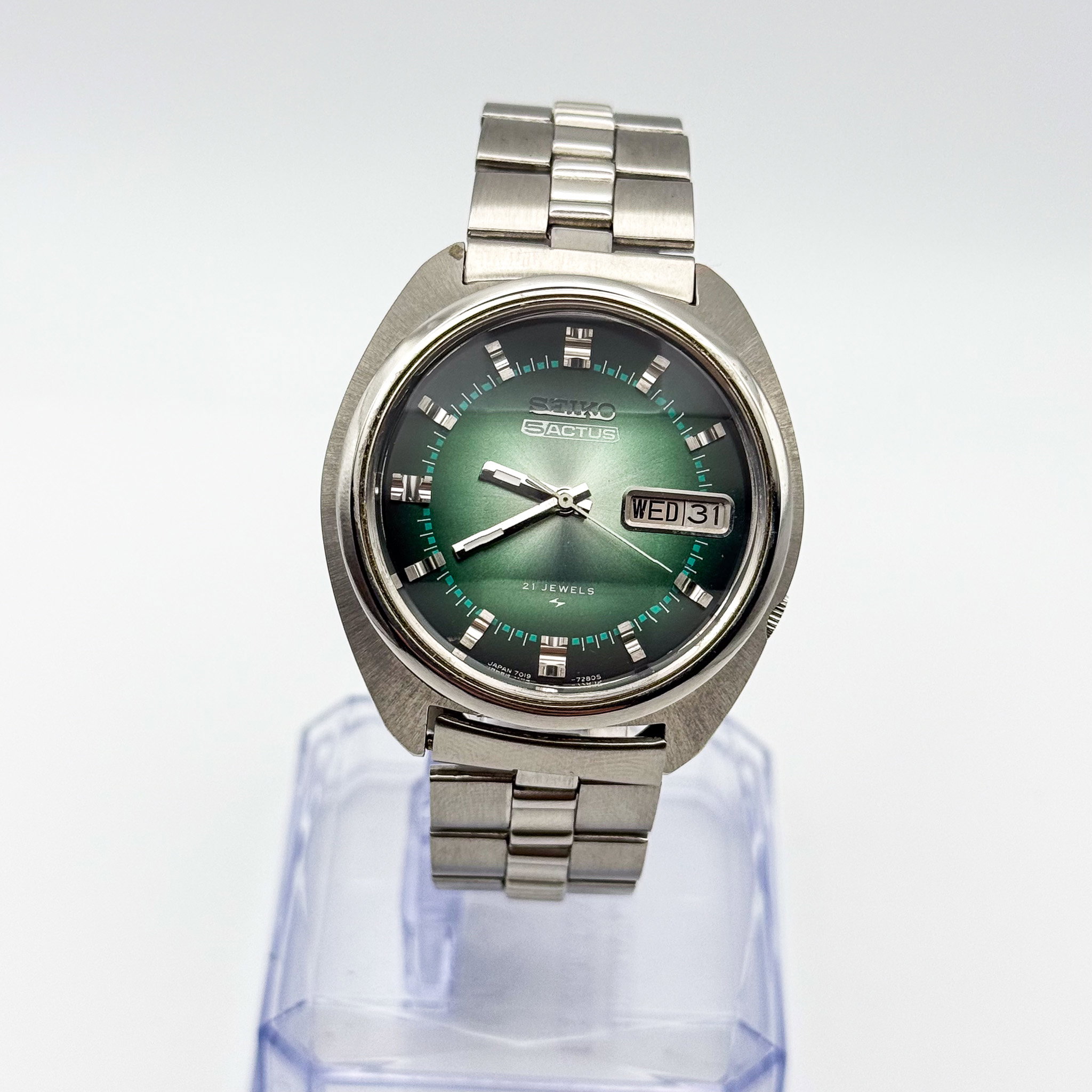 Seiko - 5 Actus 'Gradient Green Sunburst' 光資 (Kōshi) – Resourceful Light - No reserve price - 7019-7210 - Men - 1973