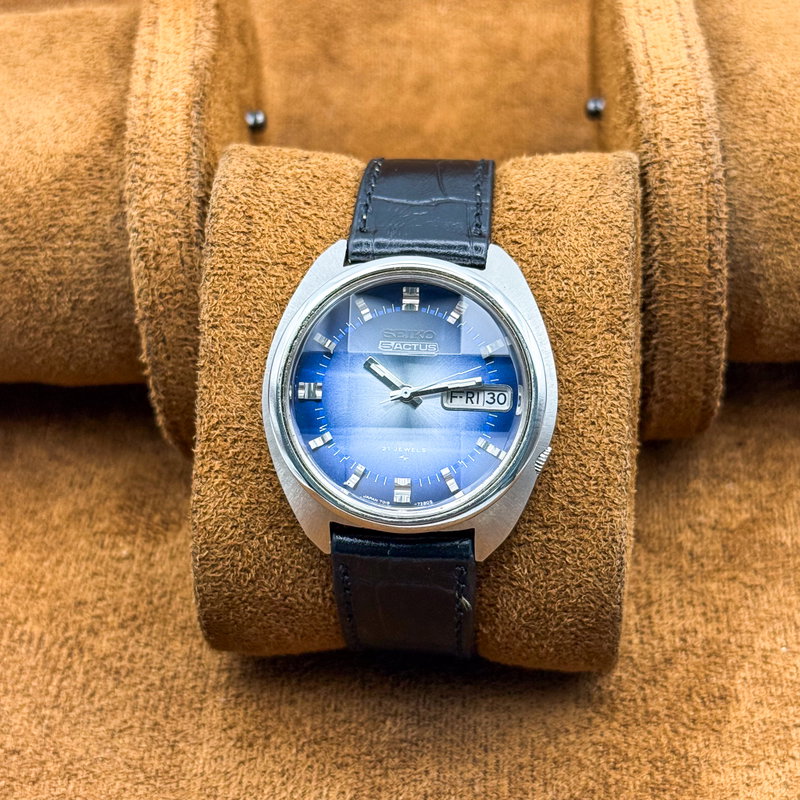 Seiko Seiko - 5 Actus "Gradient Vivid Blue Sunburst" 光宙 (Kōchū) – Cosmic Light - No reserve price - 7019-7290 - Men - 1974 vintage watch - image 11