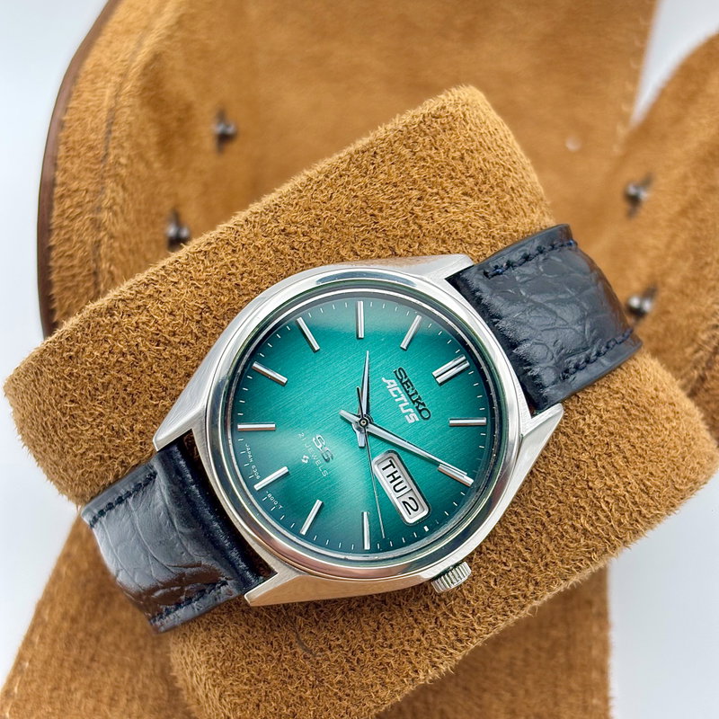Seiko Seiko - Actus "Vivid Green Sunburst" 悠久 (Yūkyū) – Eternal - No Reserve Price - 6306-8020 - Men - 1976 vintage watch - image 3