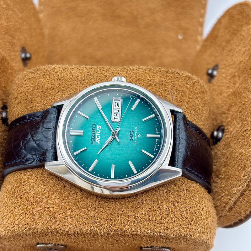 Seiko Seiko - Actus "Vivid Green Sunburst" 悠久 (Yūkyū) – Eternal - No Reserve Price - 6306-8020 - Men - 1976 vintage watch - image 5