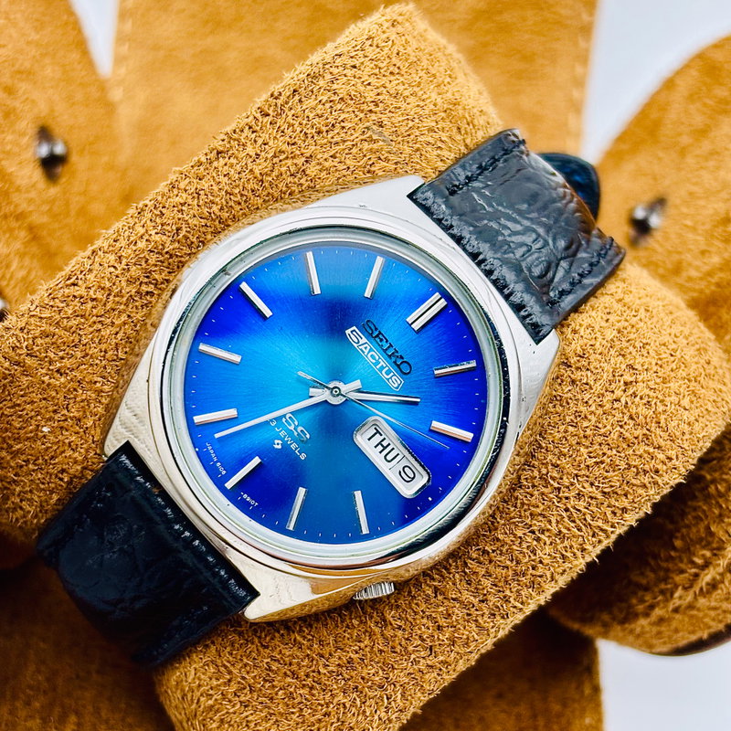 Seiko Seiko - Actus "Blue Sunburst" 蒼影 (Sōei) – Blue Shadow - No Reserve Price - 6106-8670 - Men - 1975 vintage watch - image 4