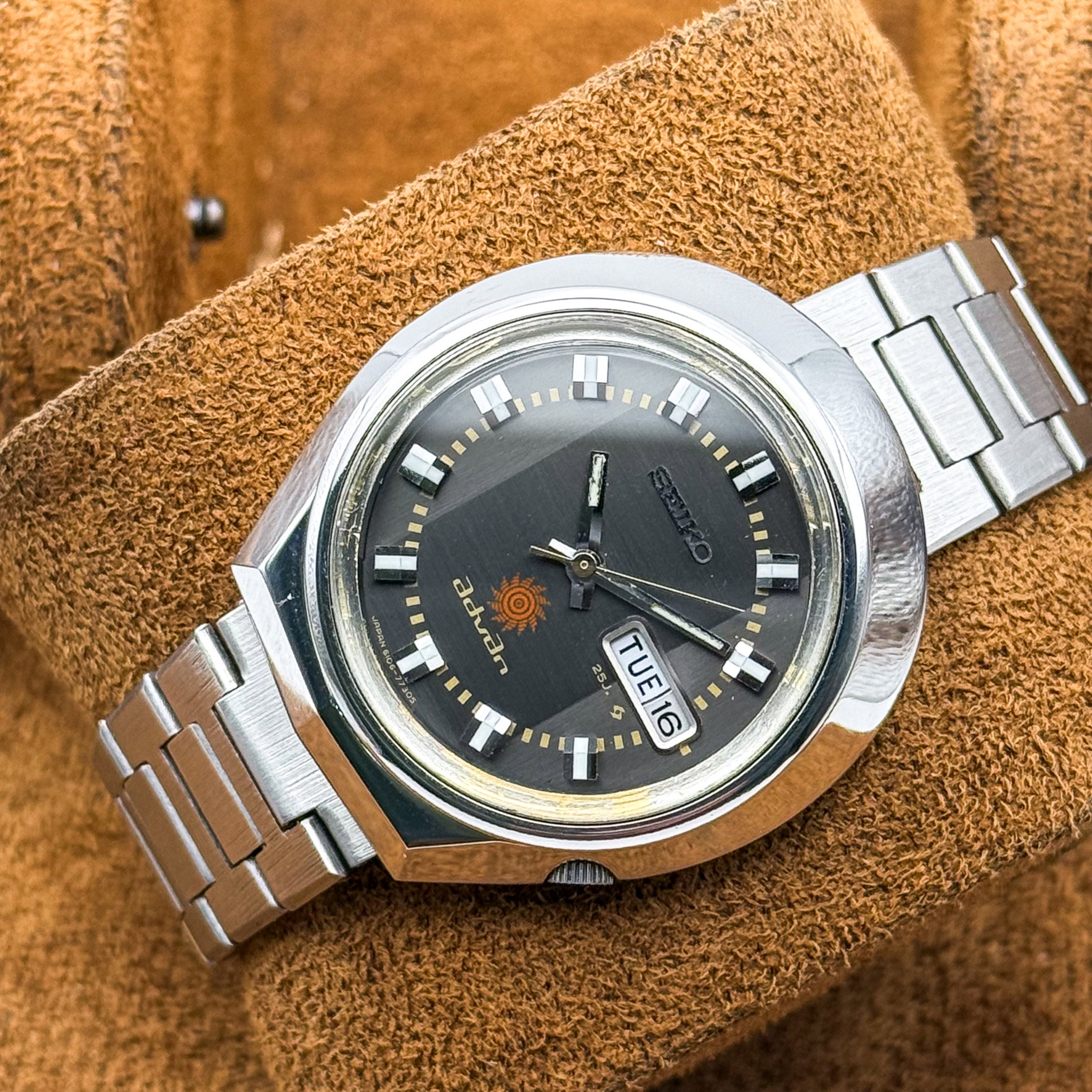セイコー アドバン SEIKO ADVAN 訳あり JUNK Seiko Advan 王鏡 (Ō Kagami) – Royal 6106-7730 (1972) | Second Vintage