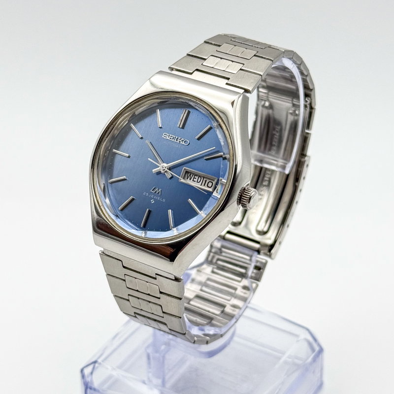 Seiko Seiko - LM "Gradient Blue Sunburst" [Near-Mint] 流明 (Ryūmei) – Flowing Clarity - No reserve price - 5606-8100 - Men - 1975 vintage watch - image 1