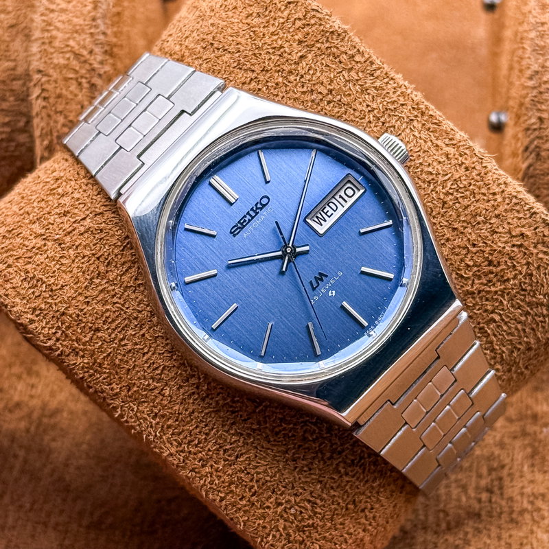 Seiko Seiko - LM "Gradient Blue Sunburst" [Near-Mint] 流明 (Ryūmei) – Flowing Clarity - No reserve price - 5606-8100 - Men - 1975 vintage watch - image 13