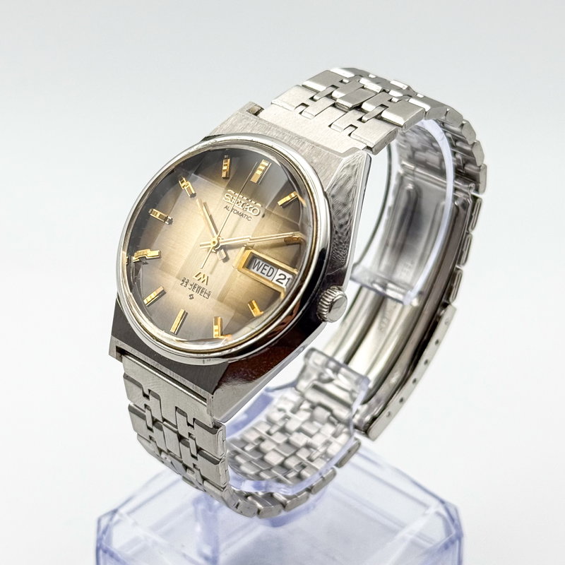 Seiko Seiko - LM "Gradient Golden Sunburst" 金響 (Kinkyō) – Golden Echo - No reserve price - 5606-7290 - Men - 1973 vintage watch - image 2