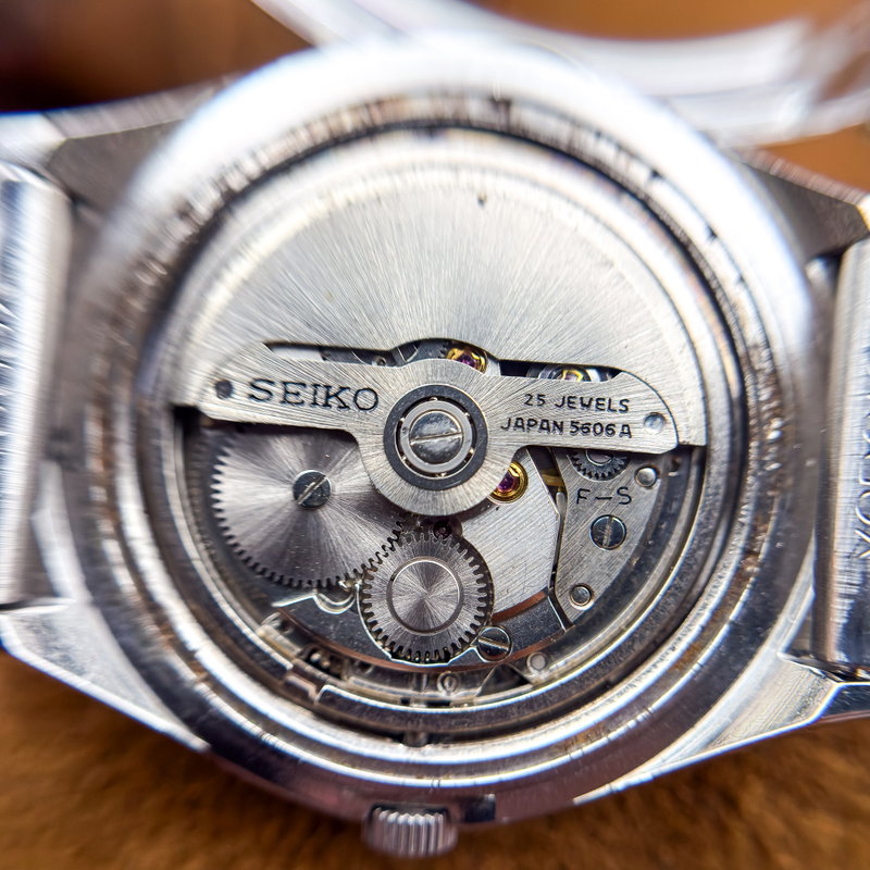 Seiko Seiko - LM "Gradient Emerald Green Sunburst" [Near-Mint] 褪影 (Tai’ei) – Faded Shadow - 5606-7310 - Men - 1973 vintage watch - image 27