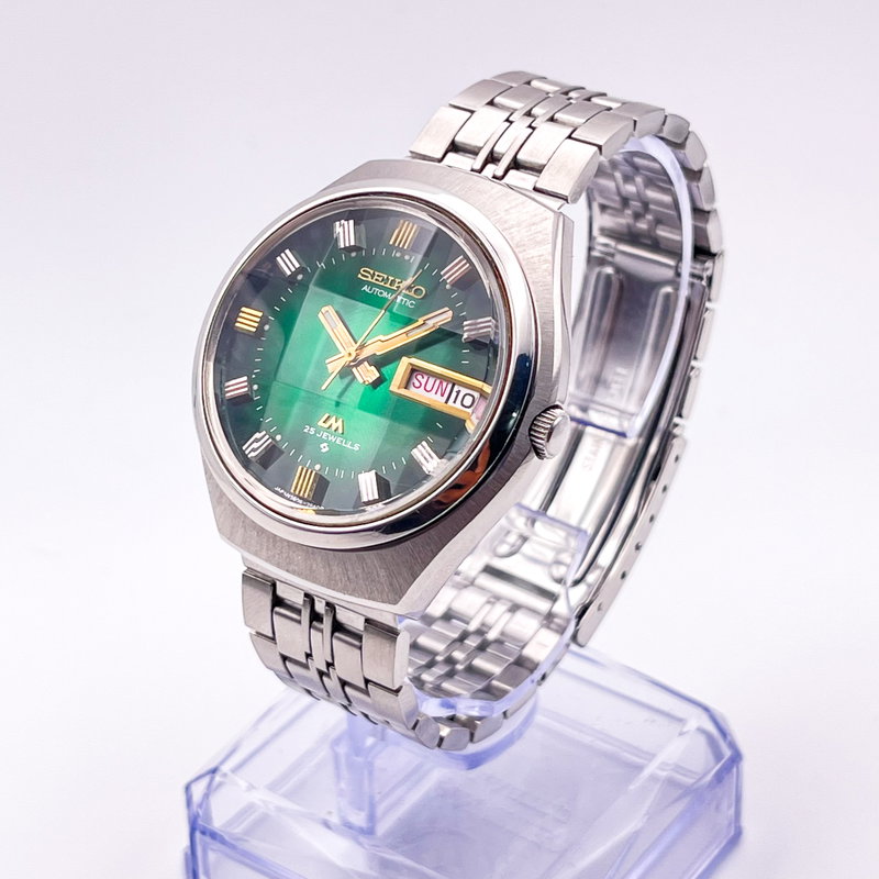 Seiko Seiko - LM "Gradient Emerald Green Sunburst" [Near-Mint] 褪影 (Tai’ei) – Faded Shadow - 5606-7310 - Men - 1973 vintage watch - image 28