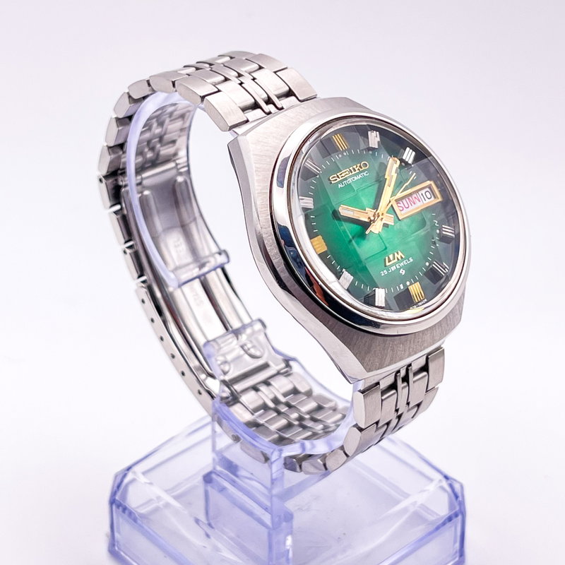 Seiko Seiko - LM "Gradient Emerald Green Sunburst" [Near-Mint] 褪影 (Tai’ei) – Faded Shadow - 5606-7310 - Men - 1973 vintage watch - image 30