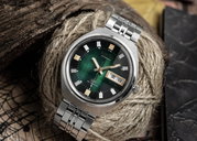 Seiko - LM "Gradient Emerald Green Sunburst" [Near-Mint] 褪影 (Tai’ei) – Faded Shadow - 5606-7310 - Men - 1973