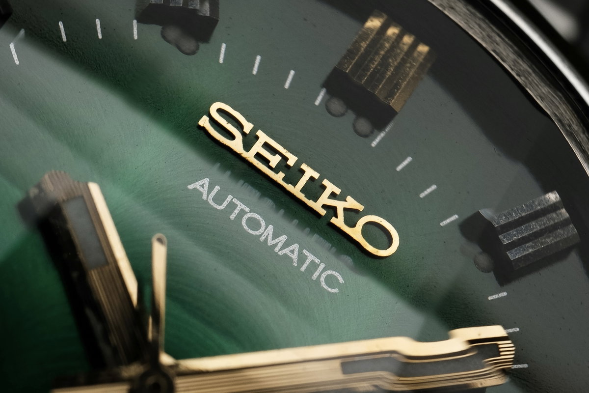 Seiko Seiko - LM "Gradient Emerald Green Sunburst" [Near-Mint] 褪影 (Tai’ei) – Faded Shadow - 5606-7310 - Men - 1973 vintage watch - image 5