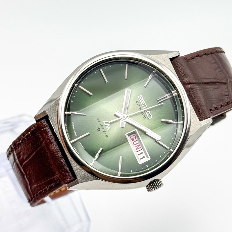 Seiko Seiko - LM "Gradient Green Sunburst" 線輝 (Senki) – Radiant Lines - No reserve price - 5606-8130 - Men - 1975 vintage watch - image 9