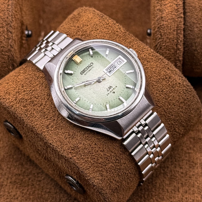 Seiko Seiko - Lord Matic "Gradient Textured Green Sunburst" 久響 (Kyūkyō) – Lasting Echo - No Reserve Price - 5606-7300 - Men - 1973 vintage watch - image 13