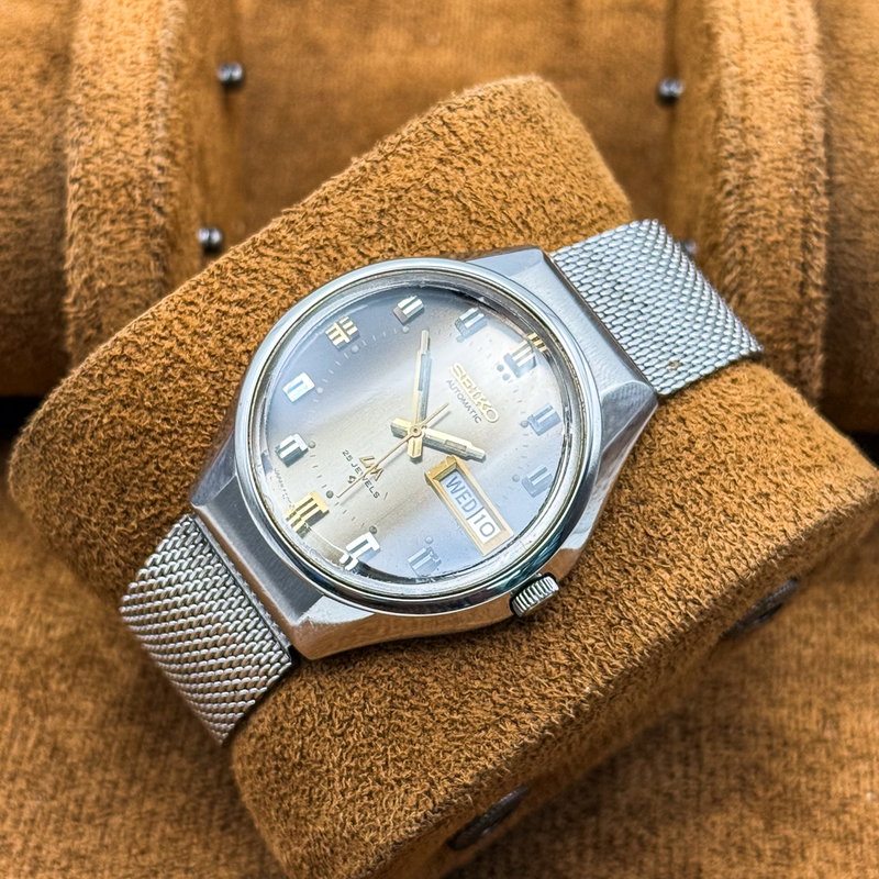 Seiko Seiko - Lord Matic "Gradient Grey Sunburst" 柔光 – Jūkō – Gentle Light - No reserve price - 5606-7290 - Men - 1973 vintage watch - image 4