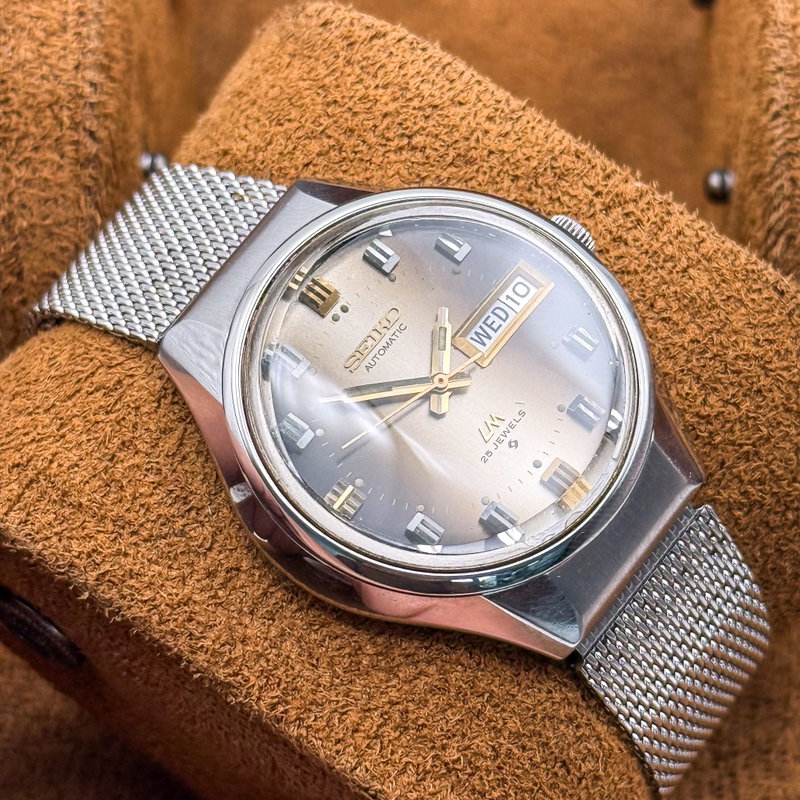 Seiko Seiko - Lord Matic "Gradient Grey Sunburst" 柔光 – Jūkō – Gentle Light - No reserve price - 5606-7290 - Men - 1973 vintage watch - image 7