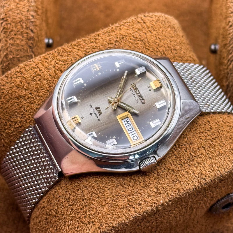 Seiko Seiko - Lord Matic "Gradient Grey Sunburst" 柔光 – Jūkō – Gentle Light - No reserve price - 5606-7290 - Men - 1973 vintage watch - image 9