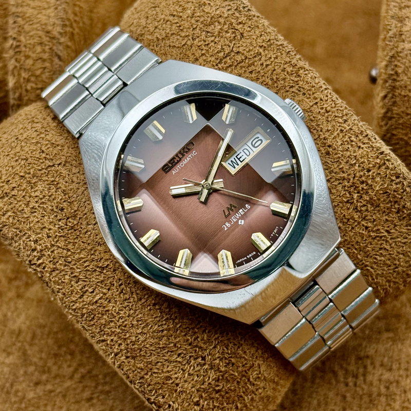 Seiko Seiko - LM "Gradient Brown Sunburst" [Near-Mint] "Serviced" - No Reserve Price - 5606-7360 - Men - 1974 vintage watch - image 17