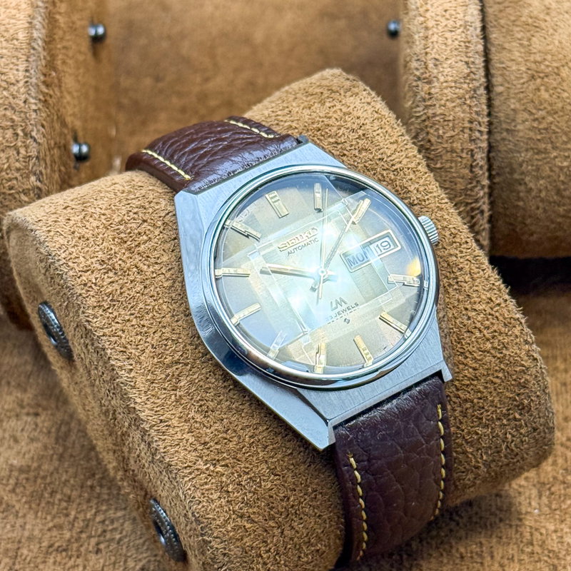 Seiko Seiko - Lord Matic "Gradient Golden Sunburst" [Near-Mint] 凛光 (Rinkō) – Dignified Light - No reserve price - 5606-7351 - Men - 1974 vintage watch - image 12