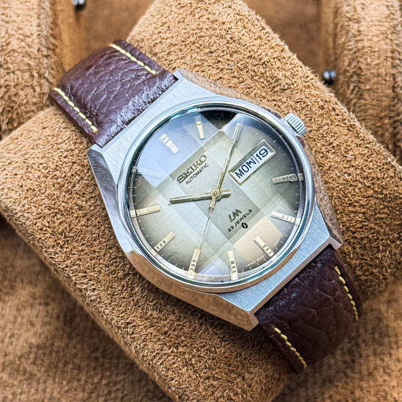 Seiko Seiko - Lord Matic "Gradient Golden Sunburst" [Near-Mint] 凛光 (Rinkō) – Dignified Light - No reserve price - 5606-7351 - Men - 1974 vintage watch - image 17