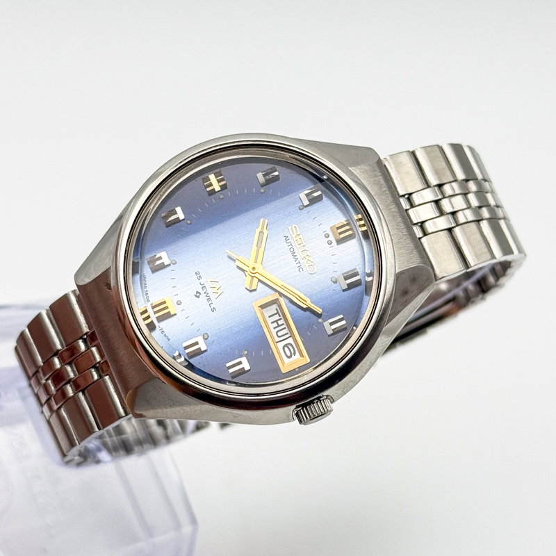 Seiko Seiko - Lord Matic "Gradient Blue Sunburst" 凛光 (Rinkō) – Dignified Light - No reserve price - 5606-7300 - Men - 1974 vintage watch - image 10