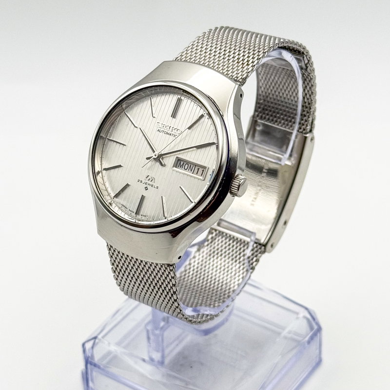 Seiko Seiko - Lord Matic 光紋 (Kōmon) – Light Crest - No reserve price - 5606-8120 - Men - 1975 vintage watch - image 2