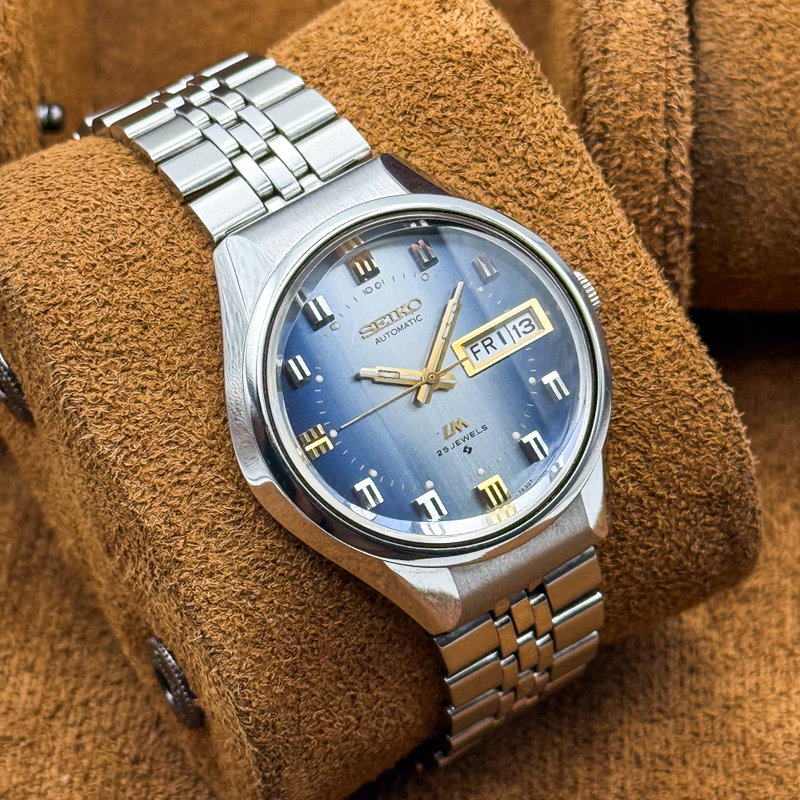 Seiko Seiko - Lord Matic "Gradient Blue Sunburst" 霧月 (Kirizuki) – Mist Moon - No reserve price - 5606-7290 - Men - 1973 vintage watch - image 8