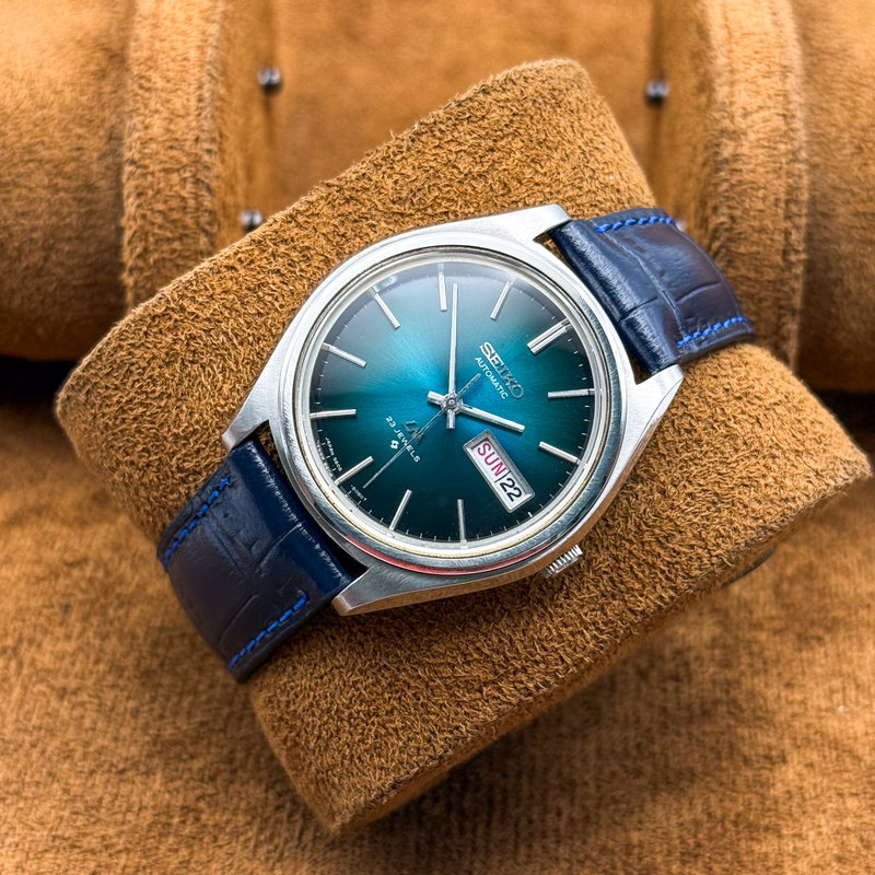 Seiko Seiko - Lord Matic "Gradient Teal Sunburst" 光精 (Kōsei) – Light Essence - No reserve price - 5606-8051 - Men - 1975 vintage watch - image 11