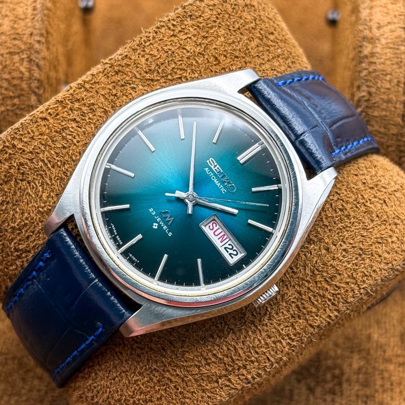 Seiko Seiko - Lord Matic "Gradient Teal Sunburst" 光精 (Kōsei) – Light Essence - No reserve price - 5606-8051 - Men - 1975 vintage watch - image 16