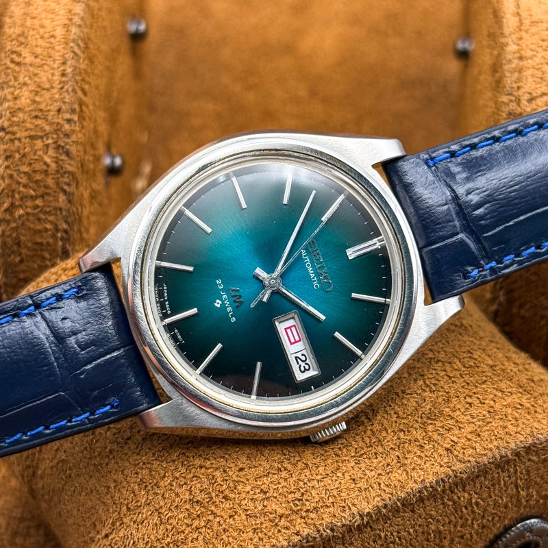 Seiko Seiko - Lord Matic "Gradient Teal Sunburst" 光精 (Kōsei) – Light Essence - No reserve price - 5606-8051 - Men - 1975 vintage watch - image 18