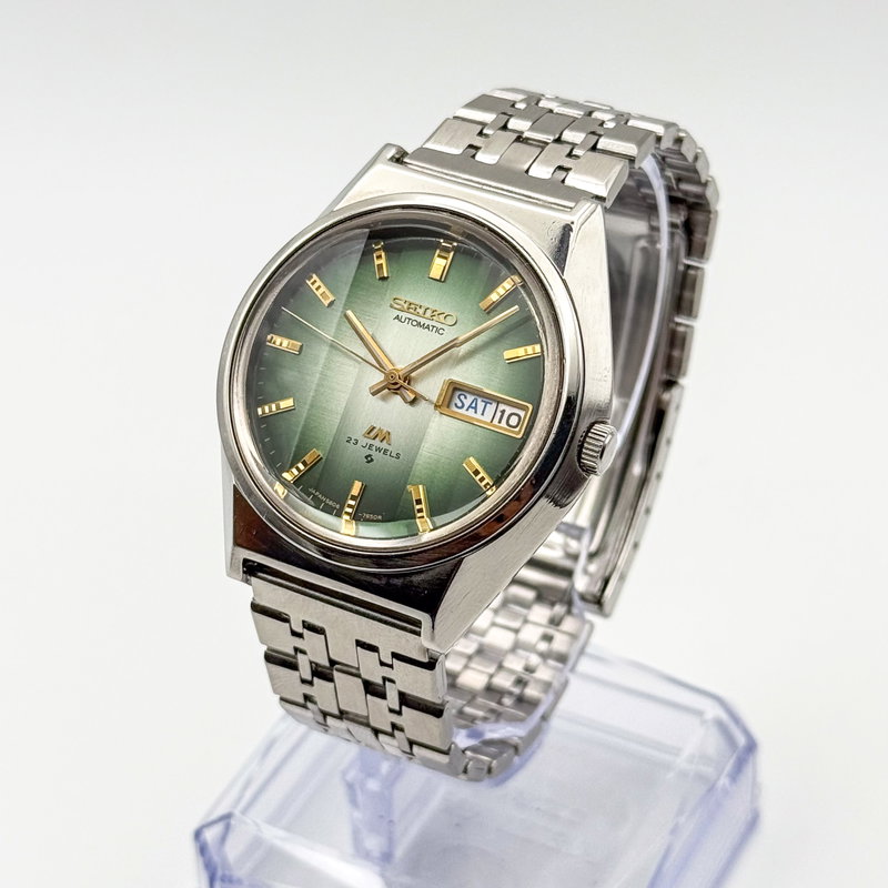 Seiko Seiko - LM "Gradient Green Sunburst" [Near-Mint] 寂波 (Jakuhā) – Silent Wave - 5606-7310 - Men - 1974 vintage watch - image 1