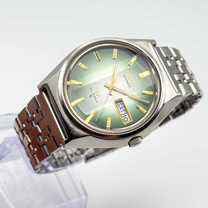 Seiko Seiko - LM "Gradient Green Sunburst" [Near-Mint] 寂波 (Jakuhā) – Silent Wave - 5606-7310 - Men - 1974 vintage watch - image 8