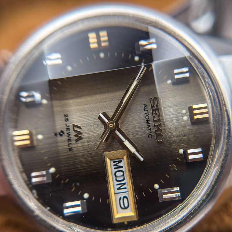 Seiko Seiko - Lord Matic "Gradient Grey Sunburst" 曇紋 (Donmon) – Hazy Pattern - No reserve price - 5606-7290 - Men - 1973 vintage watch - image 13
