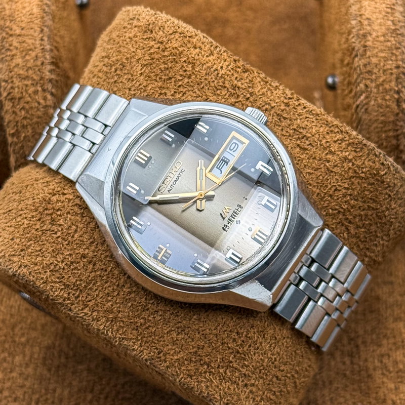 Seiko Seiko - Lord Matic "Gradient Grey Sunburst" 曇紋 (Donmon) – Hazy Pattern - No reserve price - 5606-7290 - Men - 1973 vintage watch - image 23