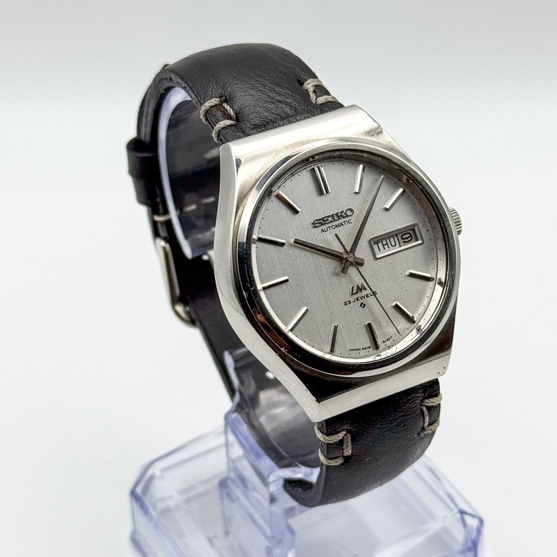Seiko Seiko - Lord Matic [Serviced] "Linen dial" 結光 (Kekkō) – Connected Light - No reserve price - 5606-8090 - Men - 1975 vintage watch - image 2