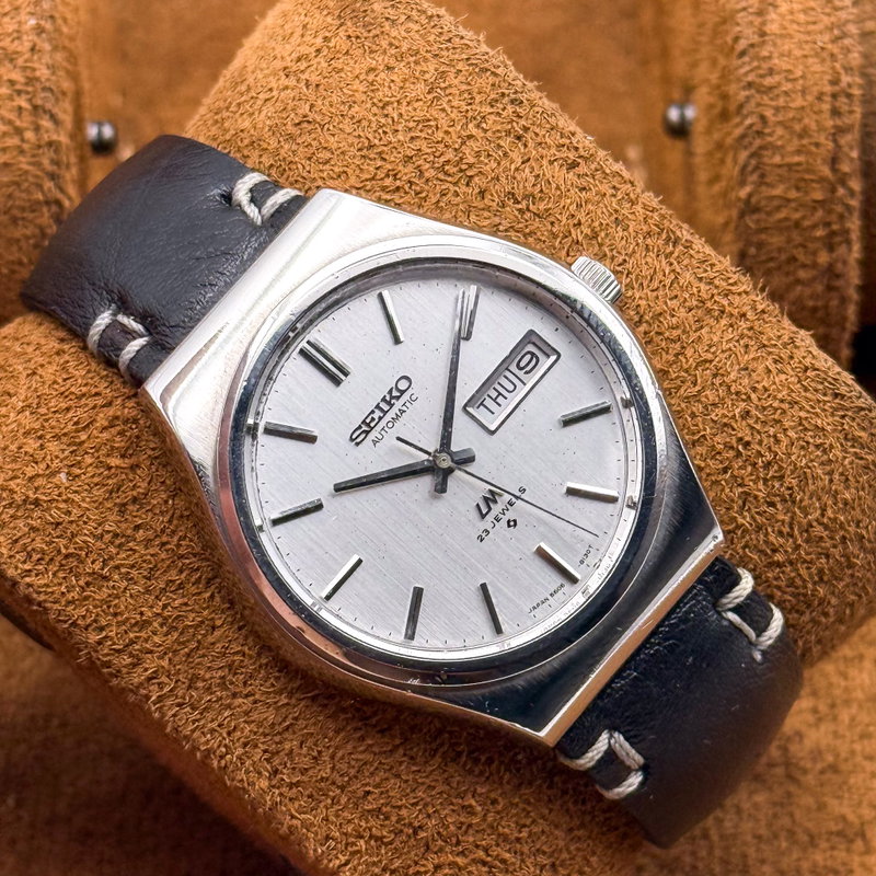 Seiko Seiko - Lord Matic [Serviced] "Linen dial" 結光 (Kekkō) – Connected Light - No reserve price - 5606-8090 - Men - 1975 vintage watch - image 14