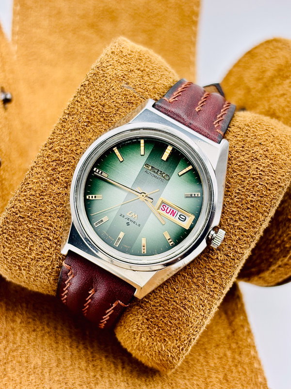 Seiko Seiko - Lord Matic "Gradient Green Sunburst" 翠輝 (Suiki) – Emerald Radiance - No reserve price - 5606-7310 - Men - 1973 vintage watch - image 2