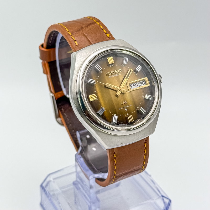 Seiko Seiko - LM "Gradient Golden Sunburst" 貴光 (Kikō) – Noble Light - No reserve price - 5606-7300 - Men - 1973 vintage watch - image 4