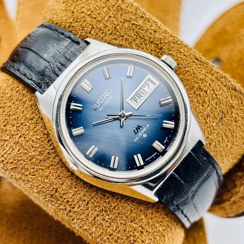 Seiko Seiko - Lord Matic "Gradient Blue Sunburst" 光幻 – Kōgen – Illusory Light - No reserve price - 5606-7190 - Men - 1973 vintage watch - image 2