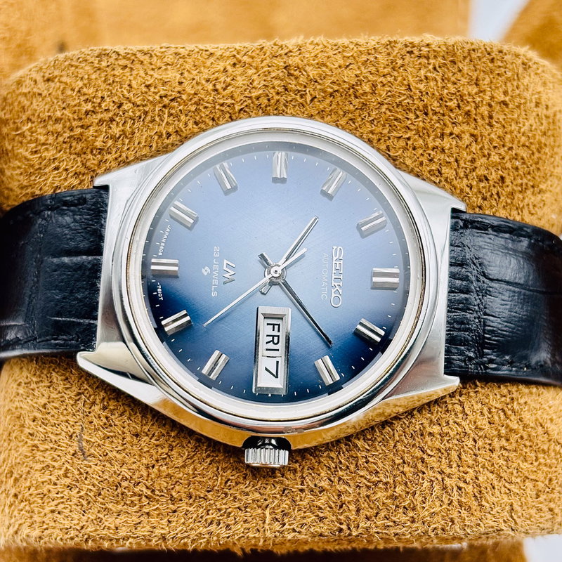 Seiko Seiko - Lord Matic "Gradient Blue Sunburst" 光幻 – Kōgen – Illusory Light - No reserve price - 5606-7190 - Men - 1973 vintage watch - image 6