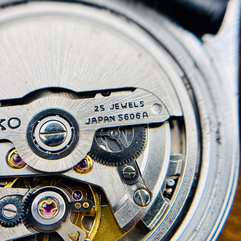 Seiko Seiko - Lord Matic "Gradient Blue Sunburst" 光幻 – Kōgen – Illusory Light - No reserve price - 5606-7190 - Men - 1973 vintage watch - image 16