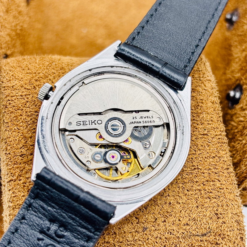 Seiko Seiko - Lord Matic "Gradient Blue Sunburst" 光幻 – Kōgen – Illusory Light - No reserve price - 5606-7190 - Men - 1973 vintage watch - image 17