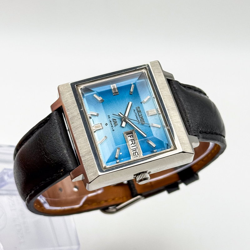 Seiko Seiko - Lord Matic "Vivid Gradient Sunburst Blue" 光輪 (Kōrin) – Halo of Light - No reserve price - 5606-5080 - Men - 1973 vintage watch - image 10