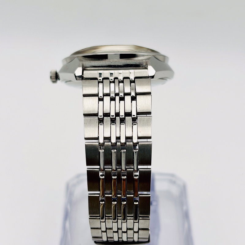 Seiko Seiko - LM "Gradient Blue Sunburst" [Near-Mint] 妙晶 – Myōshō – Mysterious Crystal - 5606-7310 - Men - 1973 vintage watch - image 29