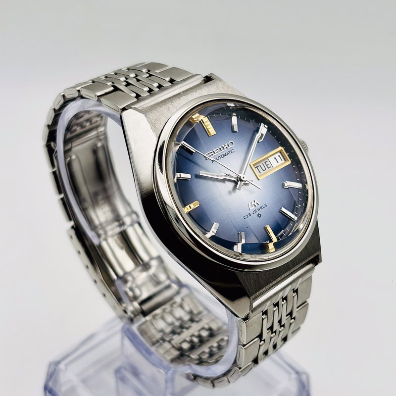 Seiko Seiko - LM "Gradient Blue Sunburst" [Near-Mint] 妙晶 – Myōshō – Mysterious Crystal - 5606-7310 - Men - 1973 vintage watch - image 32