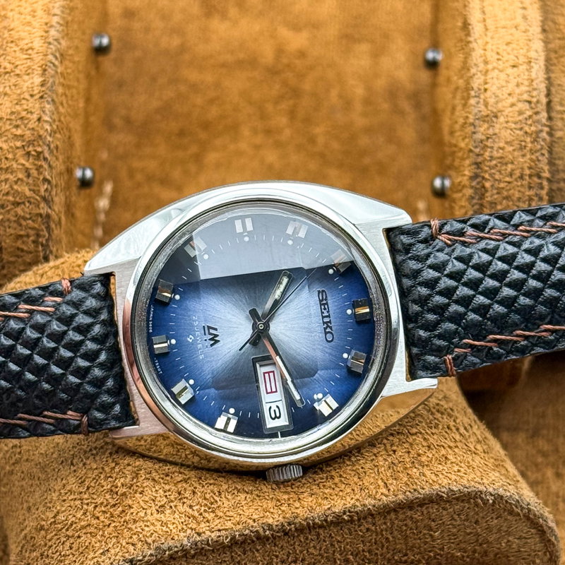 Seiko Seiko - Lord Matic "Gradient Blue Sunburst" [Near-Mint] - No reserve price - 5606-7230 - Men - 1973 vintage watch - image 23
