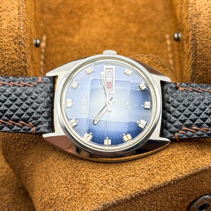 Seiko Seiko - Lord Matic "Gradient Blue Sunburst" [Near-Mint] - No reserve price - 5606-7230 - Men - 1973 vintage watch - image 25