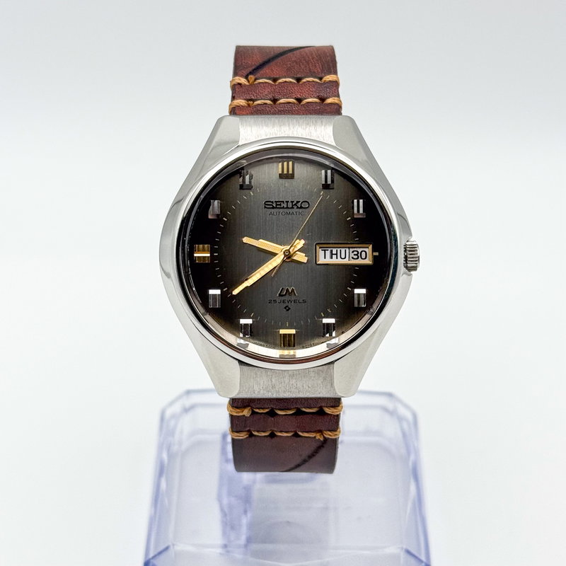 Seiko Seiko - Lord Matic "Gradient Charcoal Grey Sunburst" 晶紋 – Shōmon – Crystal Pattern - No reserve price - 5606-7290 - Men - 1974 vintage watch - image 3