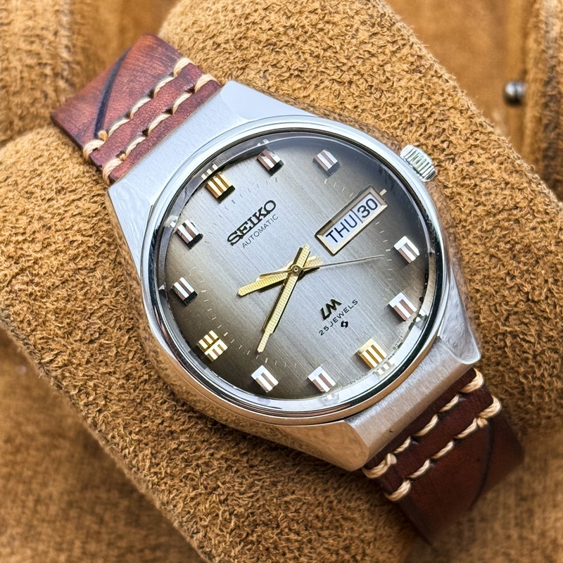 Seiko Seiko - Lord Matic "Gradient Charcoal Grey Sunburst" 晶紋 – Shōmon – Crystal Pattern - No reserve price - 5606-7290 - Men - 1974 vintage watch - image 14